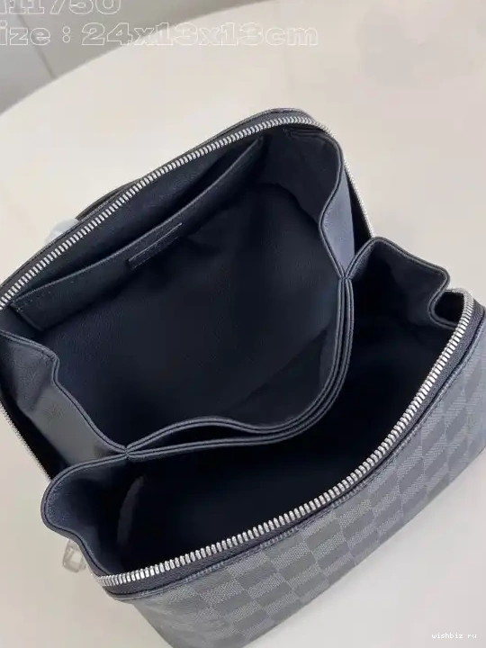 WIS VUITTON LOUIS TOILETRY BAG-24*13*13CM 0606